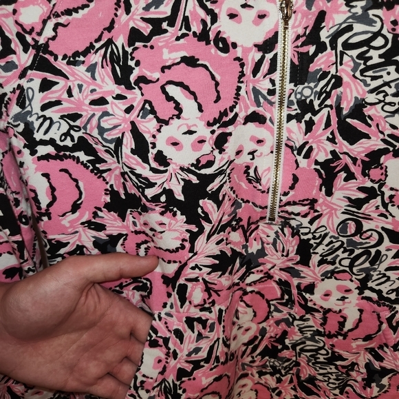 Lilly Pulitzer XS Skipper Popover in Hanging With My Boo Panda print - Picture 5 of 5
